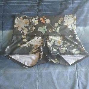 Teeki hot pants shorts